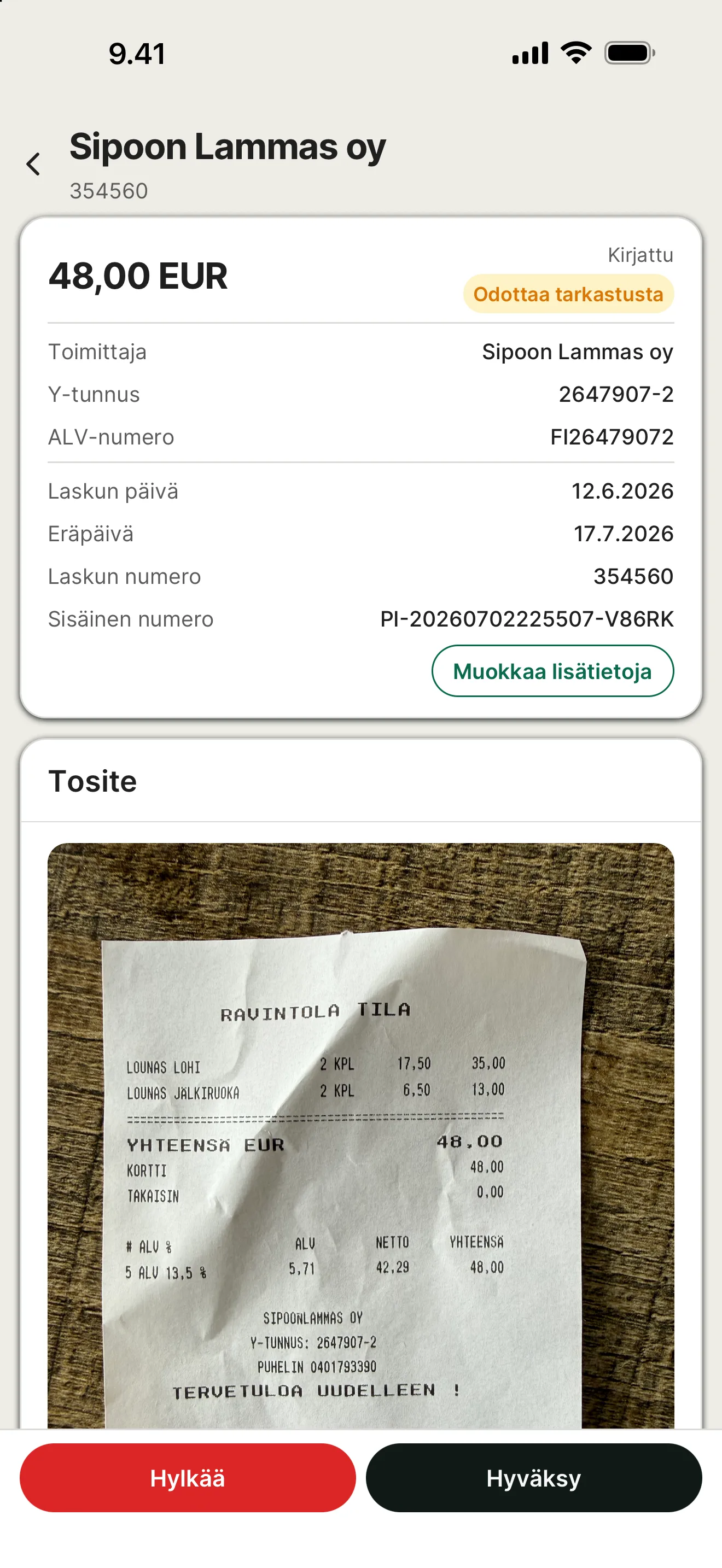 tulos.ai-sovelluksen ostolaskunäkymä, jossa kuitin kuva ja tiedot odottavat tarkastusta